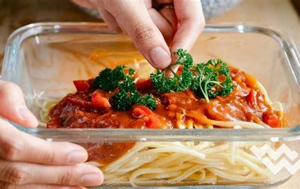 Get Rid of The Plastic Containers!